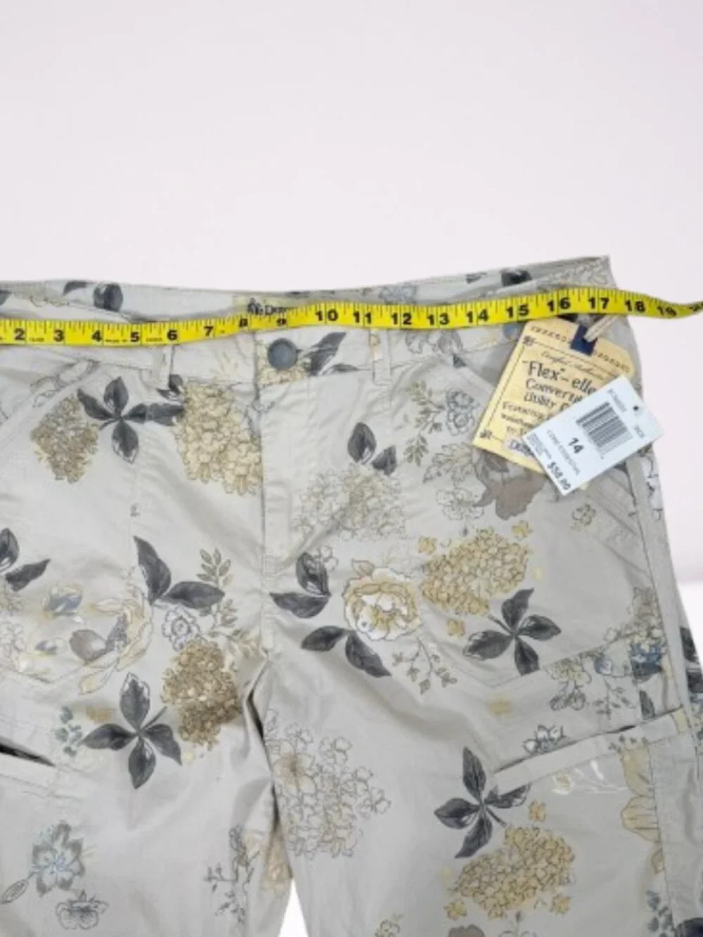 Democracy NWT Cotton Blend Floral Cargo Pants Rolled Cuff Size 14 - Picture 7 of 9